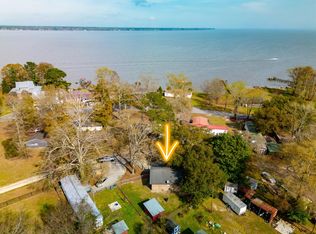 234 1st St, Santee, SC 29142