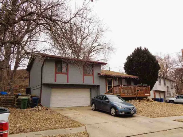 1702 Warren St, Bellevue, NE 68005