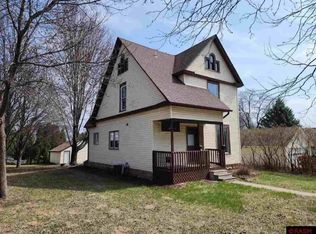 617 Grace St #1, Saint Peter, MN 56082