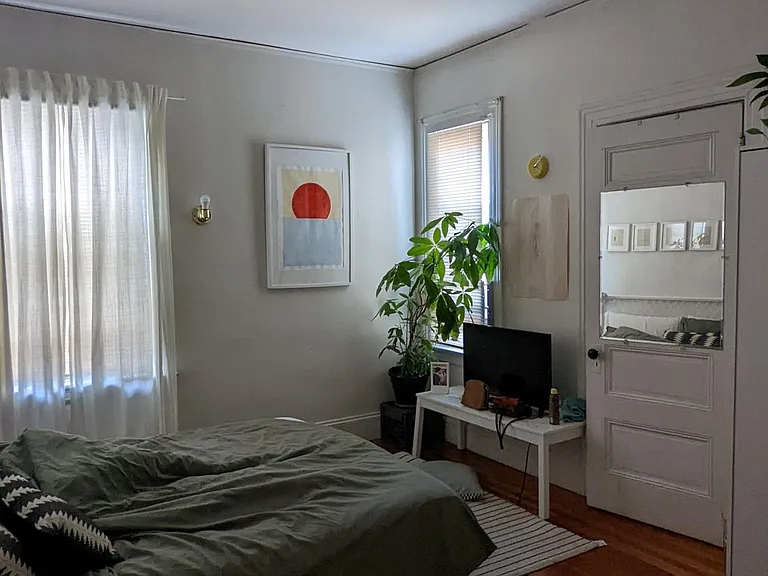 264 Gano St #1R — Photo 6