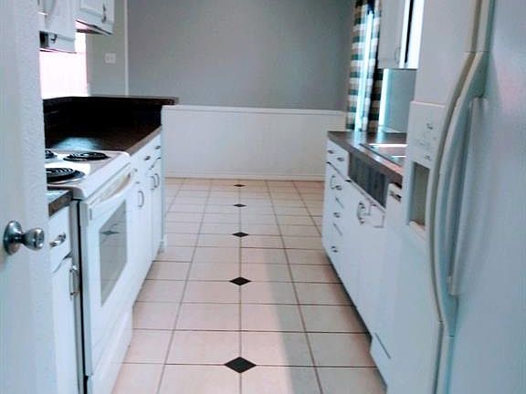 5th image of 3930 Wind River Ct