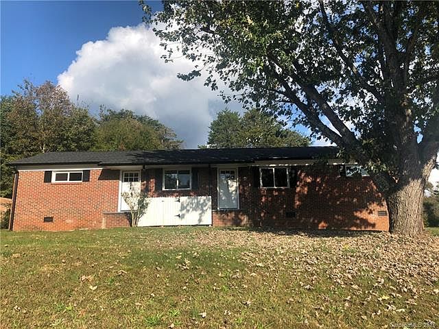 1st image of 851 Crestway Dr