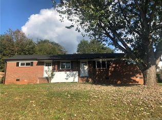 851 Crestway Dr, Newton, NC 28658