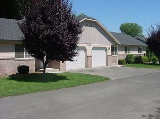 617 S 3rd St APT C, Selah, WA 98942