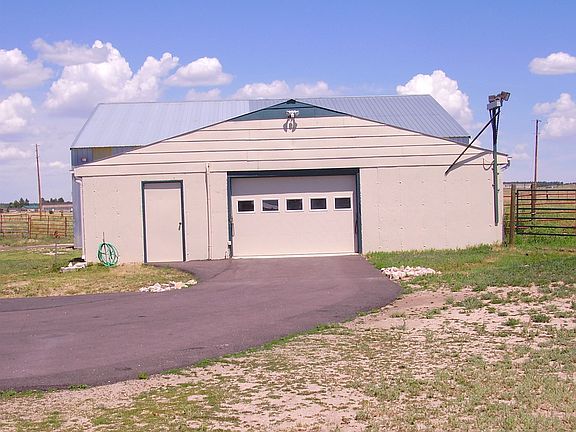 Front of Eight-stall Barn