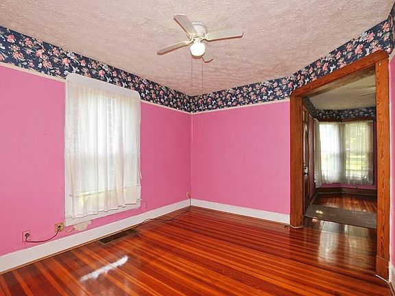 5th image of 4805 E 42nd St