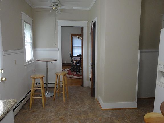 5th image of 179 Niagara Falls Blvd