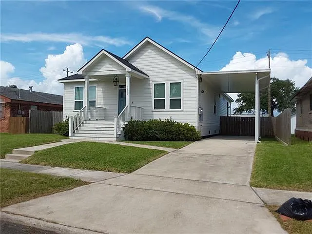 3 bed, 2.0 bath, 1773 sqft, $2,500 — Photo 2