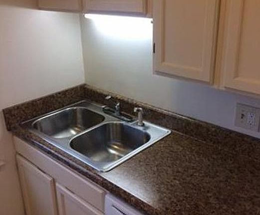 2nd image of 708 S Henry St APT 6