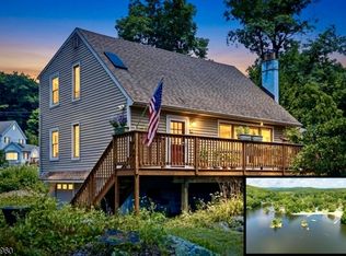 26 Lake Shore Rd W, Hardyston Twp., NJ 07460