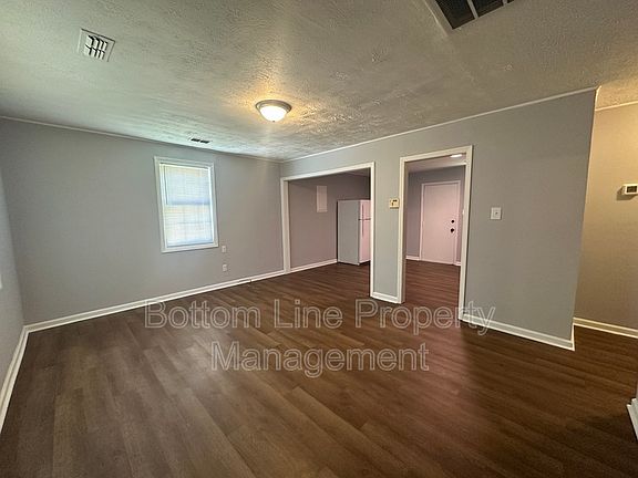 3rd image of 1261 Thelbert Dr