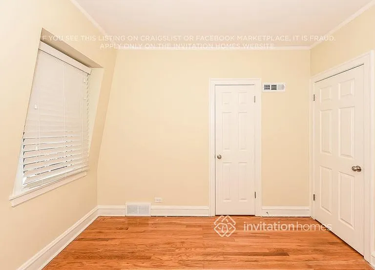 9201 S Claremont Ave — Photo 21
