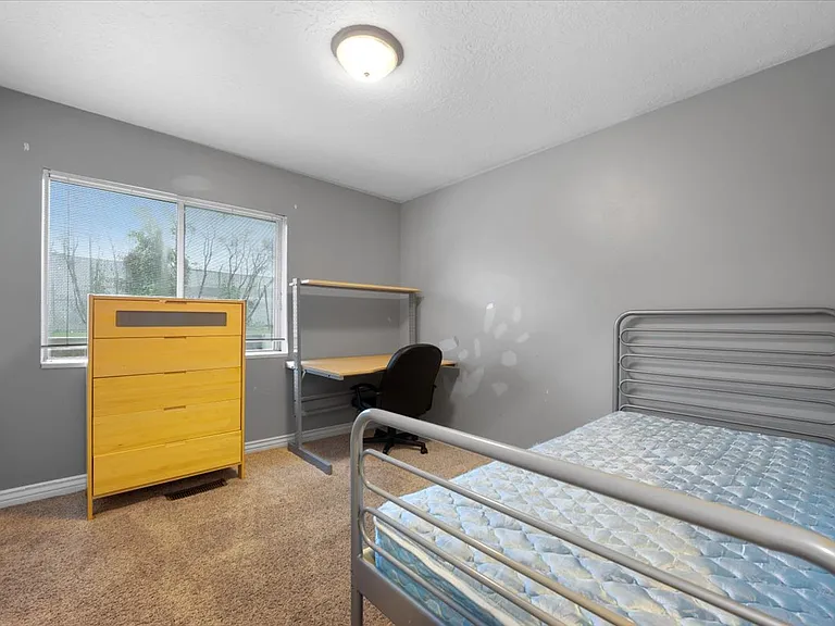 1525 N Riverside Ave #38 — Photo 15