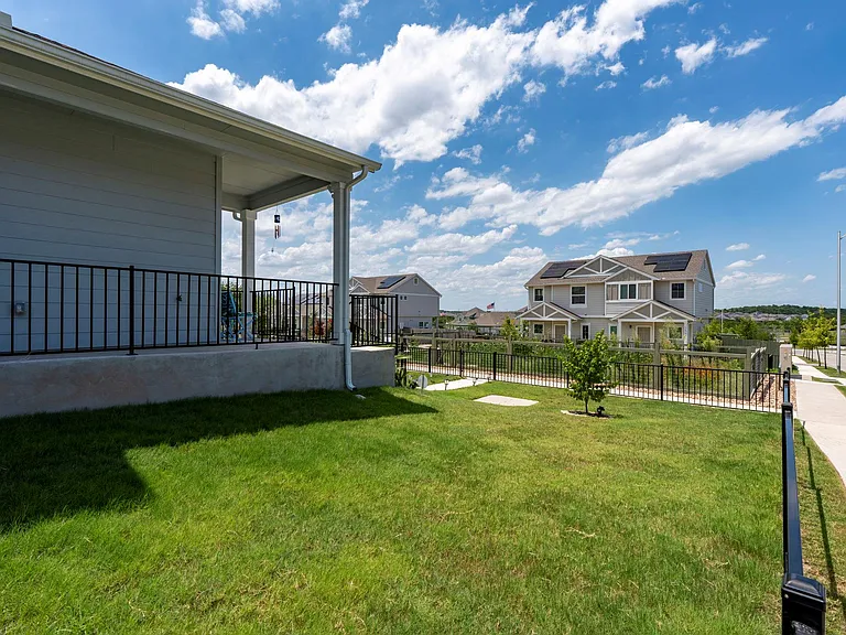16722 Sonoma Breeze Dr — Photo 32