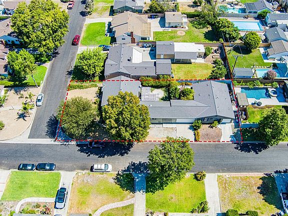2nd image of 8638 Calmosa Ave