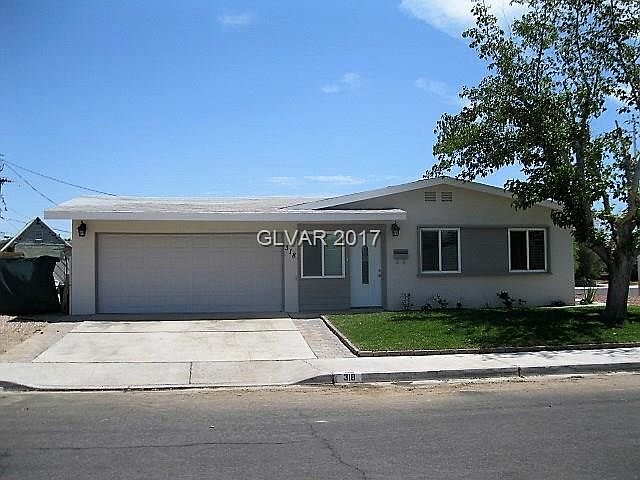1st image of 318 Yosemite St
