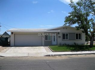 318 Yosemite St, Las Vegas, NV 89107