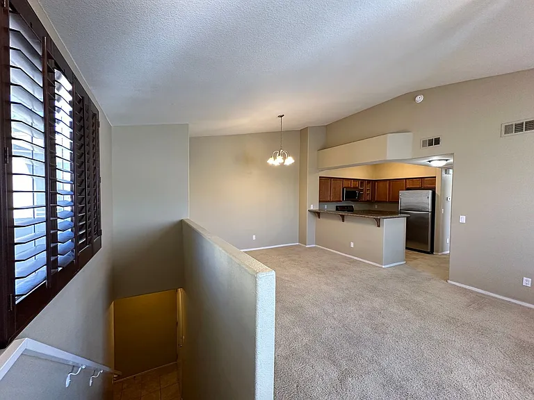 1621 Queen Victoria St #201 — Photo 5