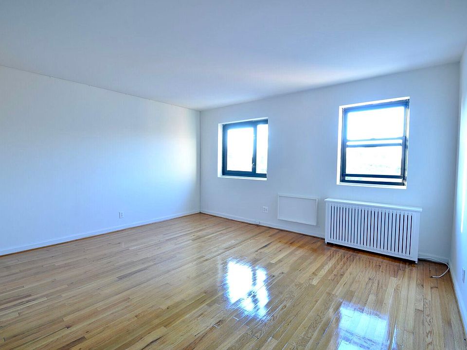 1st image of 20315 42nd Ave #11
