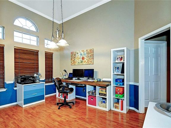 5th image of 2113 Austin Dr