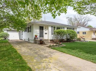 253 Mark Hannah Ct, Saline, MI 48176