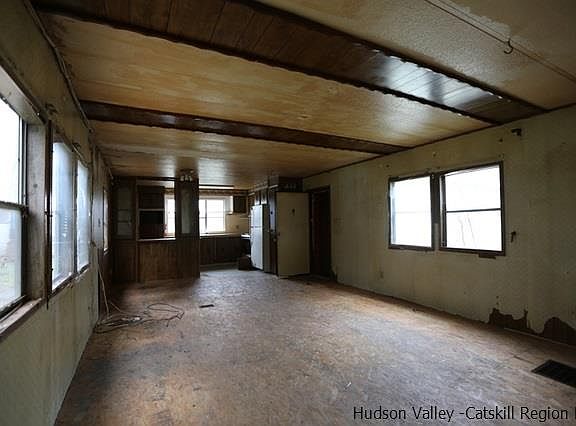 4th image of 273 South St