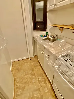 Rented by Douglas Elliman | media 7