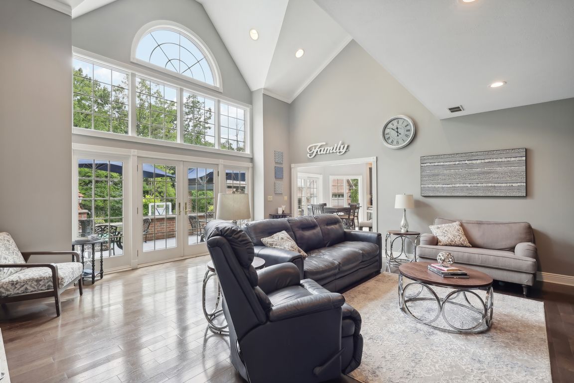 Woodland Dr-011.jpg
