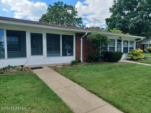 890E Inverness Court, Lakewood, NJ 08701