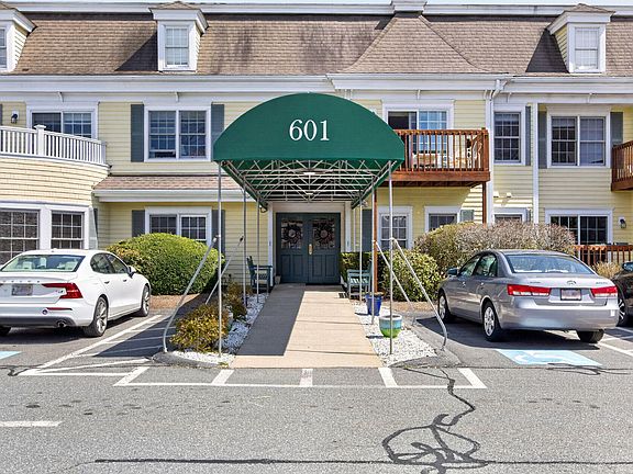 5th image of 601 Route 28 APT 105