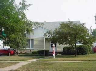 300 E Nakota St, Clawson, MI 48017
