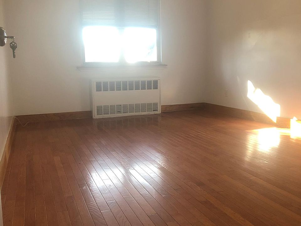 2nd image of 5101 Marathon Pkwy