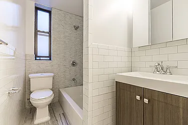 Rented by Dixon Advisory USA Inc.