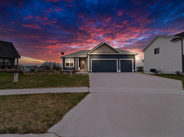 1609 Mulberry St, Granger, IA 50109