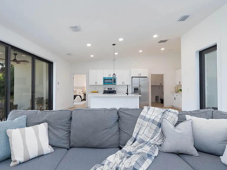 1804 Nimbus Dr — Photo 24