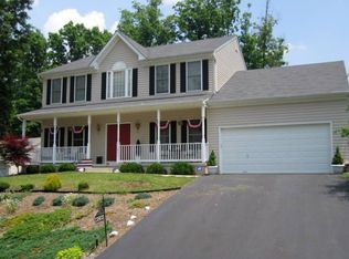 11803 Gardenia Dr, Fredericksburg, VA 22407