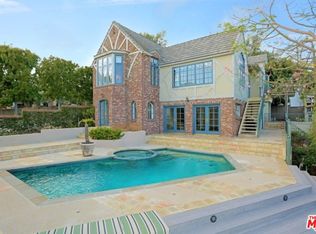 160 N Tigertail Rd, Los Angeles, CA 90049