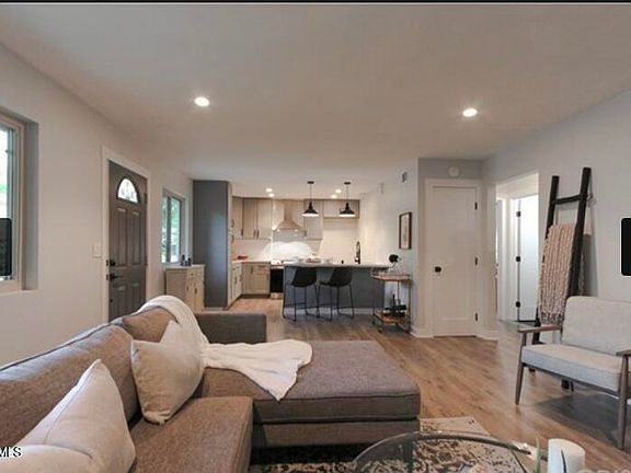 4th image of 2069 N Avenida Refugio #1