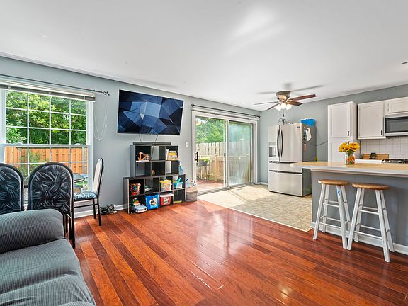 2nd image of 7529 Wedgewood Dr