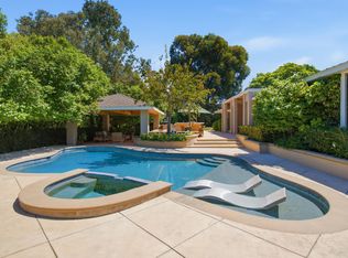 125 Vientos Rd, Camarillo, CA 93010