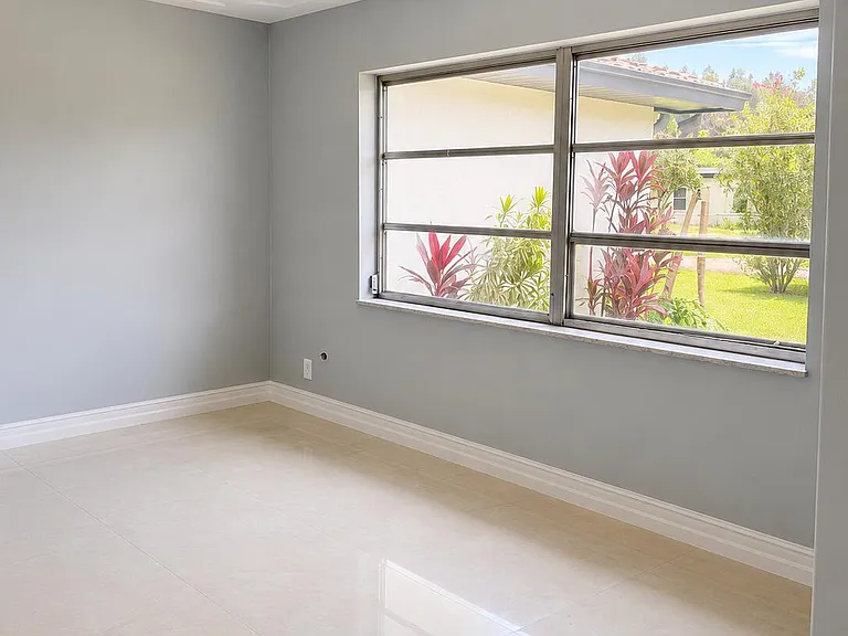 4820 Vermont Ave — Photo 10