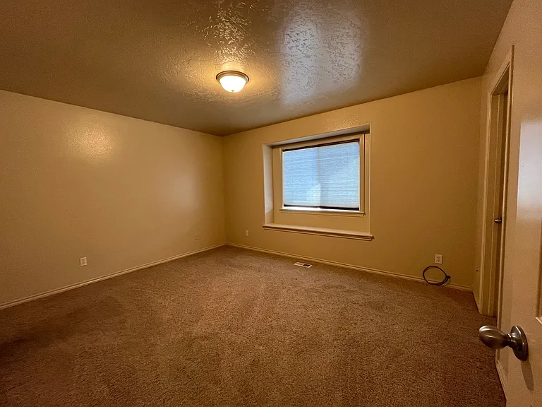 899 W Ashby Dr — Photo 9