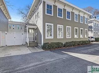 107 W 31st Ln, Savannah, GA 31401