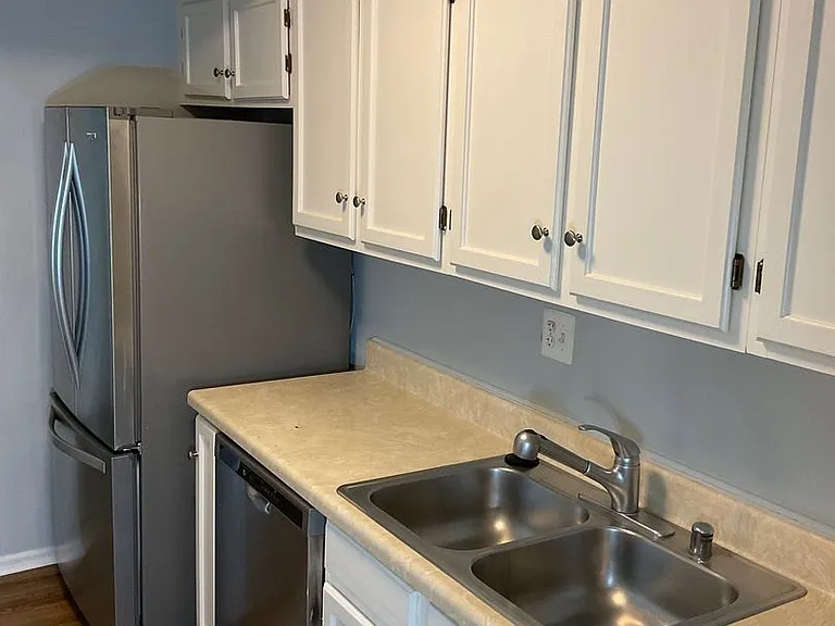 8 Russell Ave #311 — Photo 5