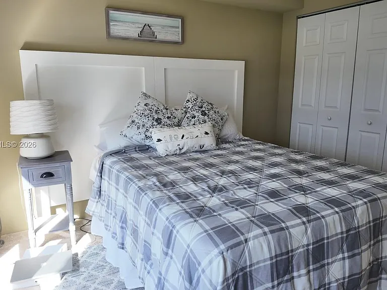 3600 Mystic Pointe Dr #1111 — Photo 11
