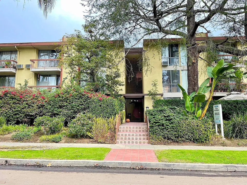 1932 Overland Ave #208