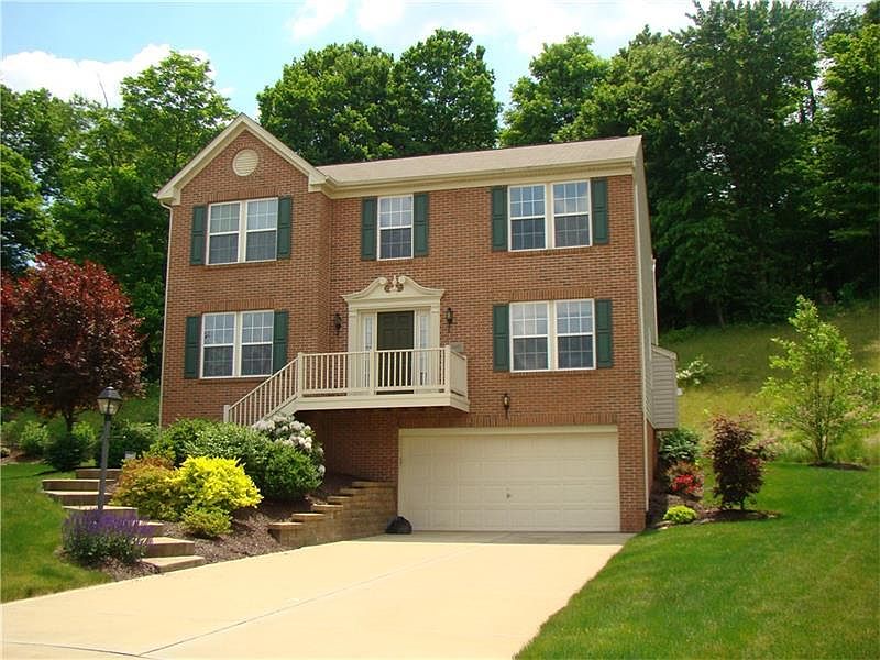 1st image of 140 Bradford Square Dr