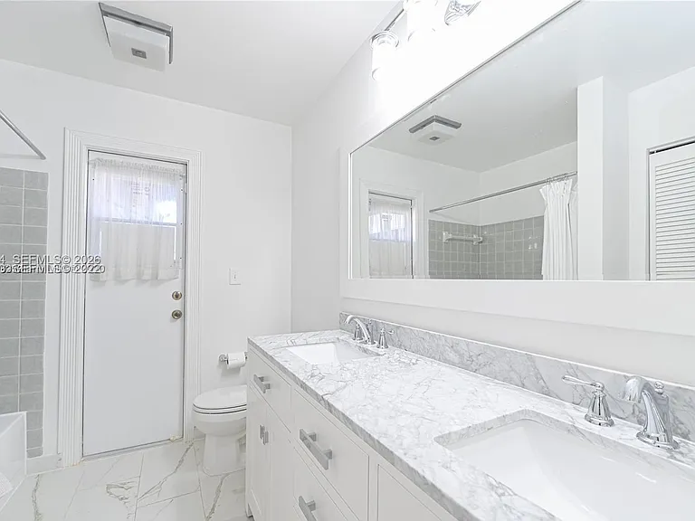9612 SW 117th Ave — Photo 5