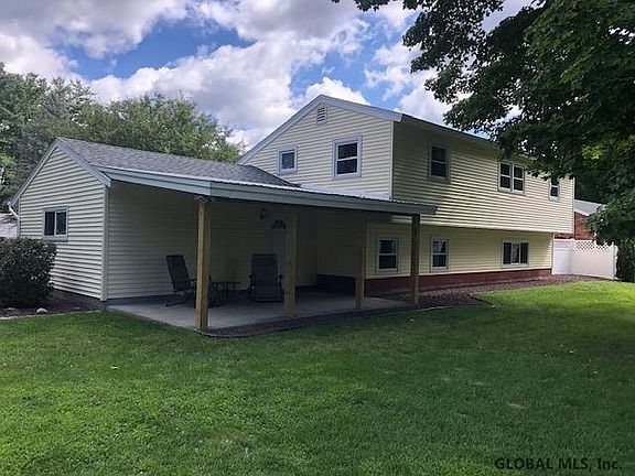 5th image of 4 Sandalwood Ln