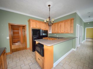 102 E Cherry St #A, Herrin, IL 62948